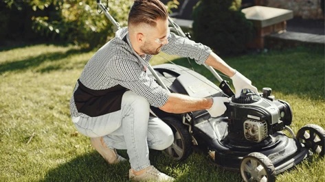 How Lithium Batteries Boost Lawn Mower Efficiency